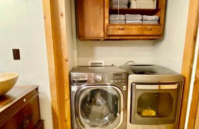 Blufftop Cabin Retreat Hot Tub and Fall Views! - Foto 16