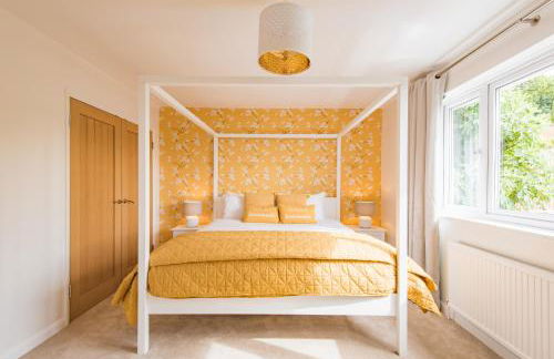 Luxury 5-Bed Country House with Hot Tub, Views & Games Room, Sleeps 12 - Kent Downs - Foto 32