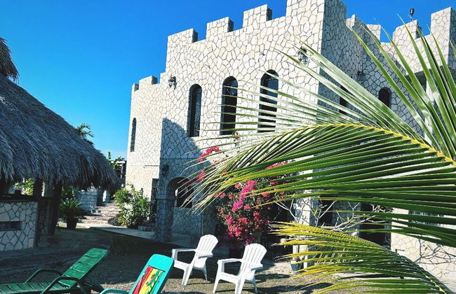 The Belair - Photo 49