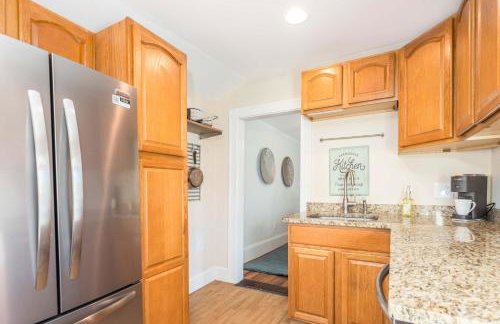 Richards Retreat Walk to Downtown Washer-Dryer - Foto 20