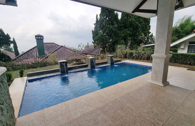 Villa ChavaMinerva Aries Ciater with Private Pool - Foto 17