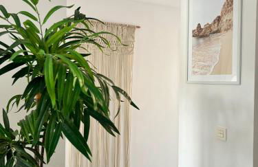 Air-conditioned Elisa Apartment with spacious sunroof lounge and swimming pool - Foto 20