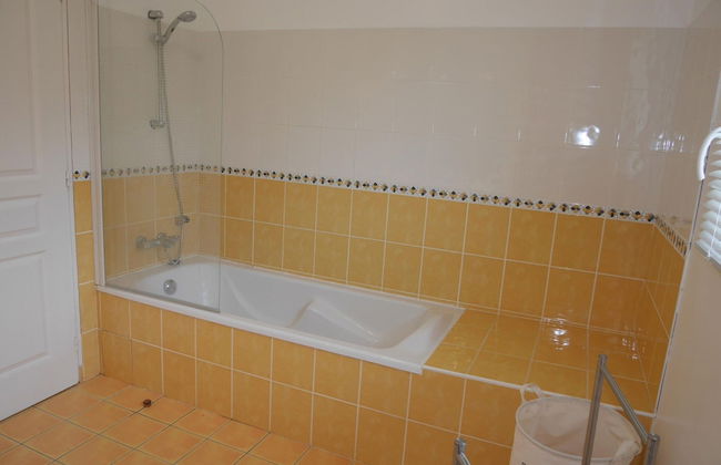 Villa in Crozon With Sea Views & Sandy Beach - Photo 11