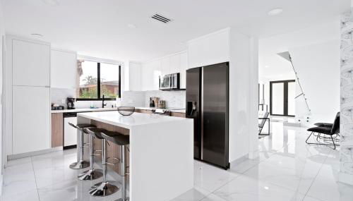 April Sale! 4BR - Private Yard, Grill, Soaking Tub, Near Coral Gables & MIA Airport - Foto 3