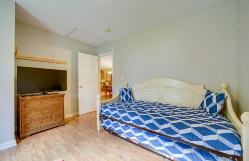 Candler Home with Large Deck Hike, Bike and Unwind! - Foto 19