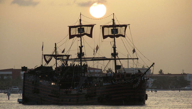 Captain Hook Show Piraten und Abendessen - Foto 2