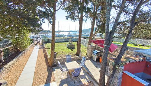 VILA SIRENA OSOR with SEA VIEW - Foto 3, Garden view