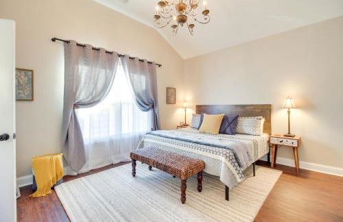 Chic Thomas Square Home in Walkable Location! - Foto 12