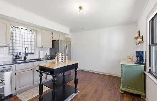 Tulsa Suite Spot-King Bed Near Expo, TU, Dtwn - Photo 10