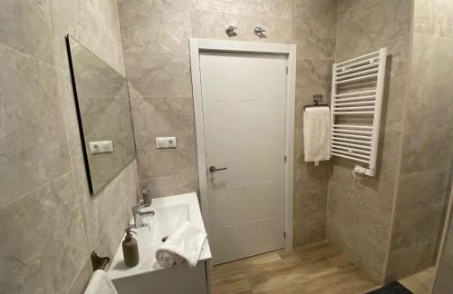 ALOJAMIENTO TURISTICO LAS VISTILLAS MADRID RIO - Foto 7