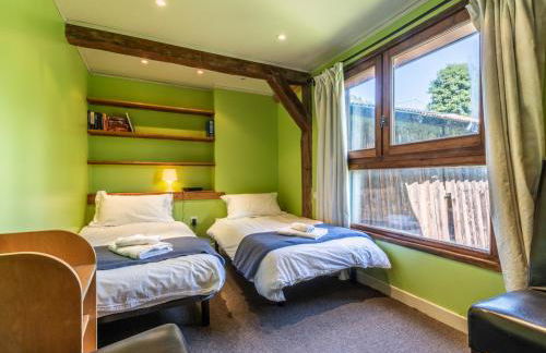 Spacieuse Ferme 6 Chambres aux Gets, 17 Pers, 4 SDB, Balcon, Wi-Fi, Parking Privé, Navette Hiver - FR-1-671-118 - Foto 29