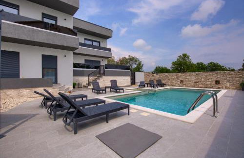 Luksuzni Apartmani Asi s bazenom - Foto 13