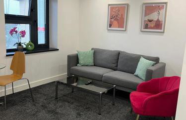 Modern and Stylish Two Bedroom Flat - Foto 8