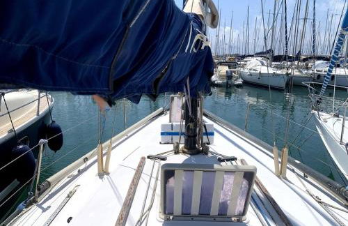 Notte in barca tra gioia e relax cullati dal mare - Foto 19