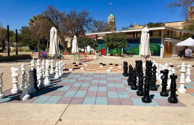 Inviting 4BR 2 5BA Downtown Home With Ample Space - Photo 36