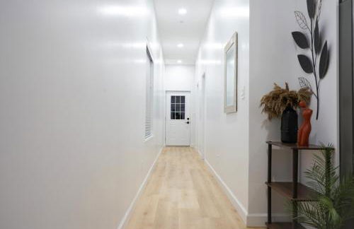 Modern 3BR Oasis Free Parking - Foto 19