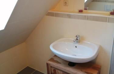 tolles Dach-Apartment mit Balkon und Klimaanlage - Foto 15