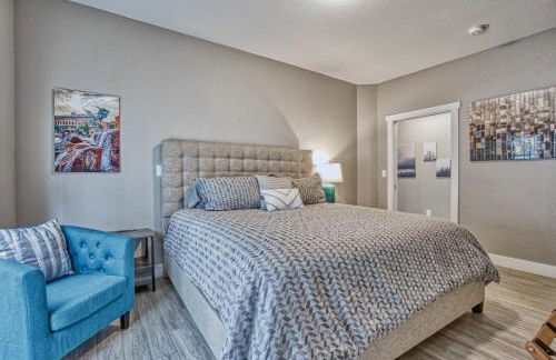 Modern Townhome near Old Town, Breweries, & River! - Foto 3