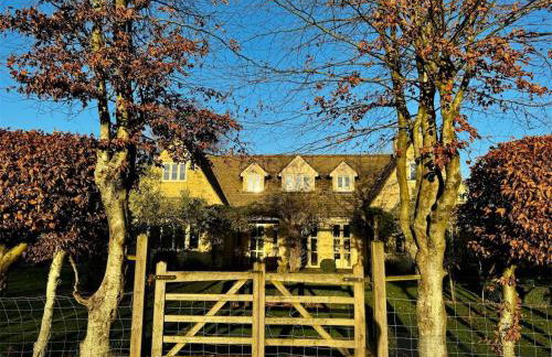 Hill House - Country Retreat by Maison Pro - Photo 24