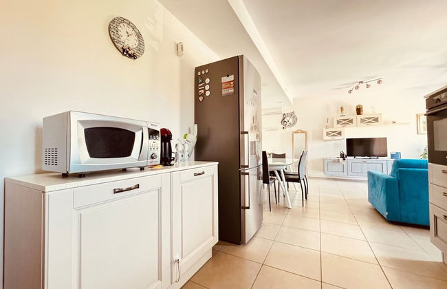 Modern and Peaceful Apartment With Balcony - Foto 10