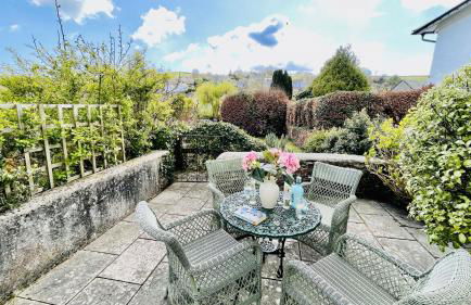 Orchard Cottage - Walking distance of the river, charming sunny patio, quiet location - Foto 18