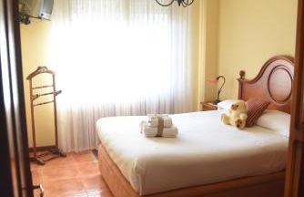 Chalet en urbanización con piscina - Foto 24