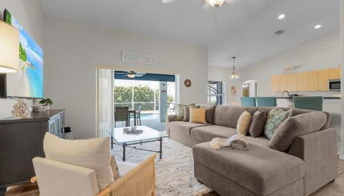 Sunny 4BR with Screened in Pool and Lanai - Foto 2