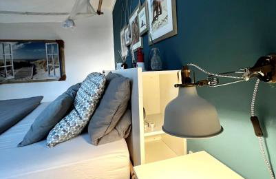 Wohlfühloase mit Pool, Kamin & großer Terrasse - Foto 15