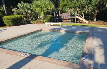 Low Country Cottage in Beautiful Habersham - Photo 54