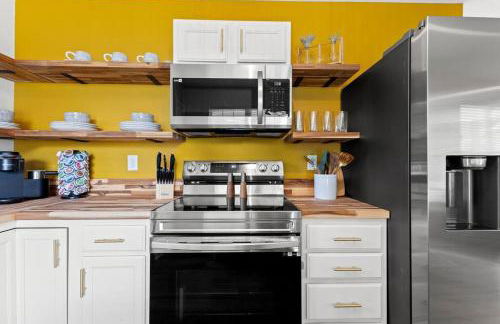 The Luxe/HotTub/Playground/12min KHP/30min Ark - Foto 47