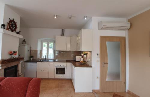 Villa Jozini dvori - Photo 14