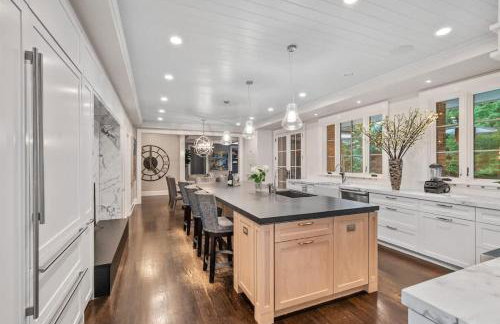 Luxury Princeton Estate Pool, Hot Tub, Sleeps 20 - Photo 60