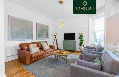 ORION SHORT STAYS is a Renewable Energy Specialist accommodation Provider based in Dundee, We have many properties available for large groups, ASK us for more details and for Custom Quotes, Many properties close to the PORTs and for Large Teams of 100 - Foto 46