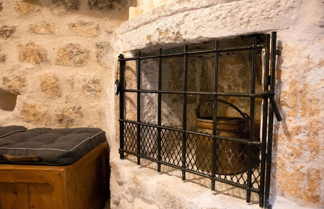 Dandy Villas Tower House Built in 17th Century Pool - Photo 41