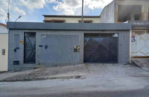 Apê 02 - confortável e perto de tudo - Foto 3