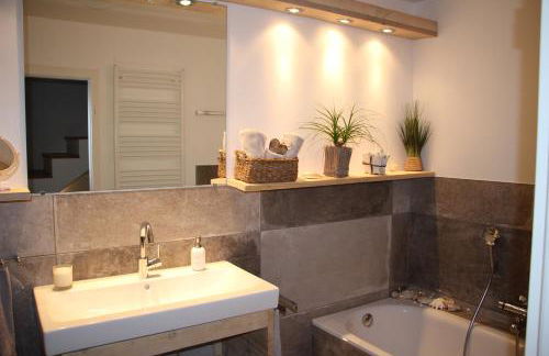 Hygge House - mit Garten, Dachterrasse und Weitblick - Foto 22