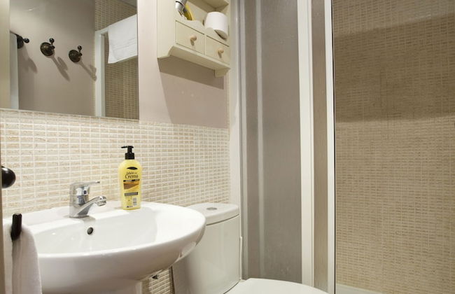 Viviendas Turísticas Palacio Real - Foto 17