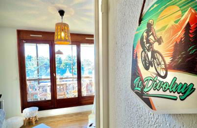 La joue du loup, aux pieds des pistes et vue sur montagnes - Photo 21