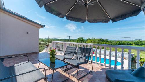 6 Bedroom Lovely Home In Ceranje Gornje - Foto 2