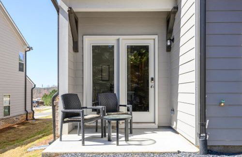 Stylish & Modern 3BR Home Near Chattahoochee River - Foto 26