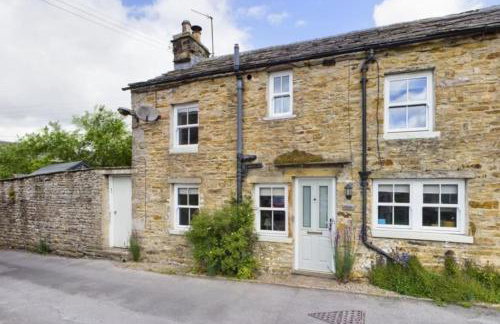 Cringley Cottage - Photo 1