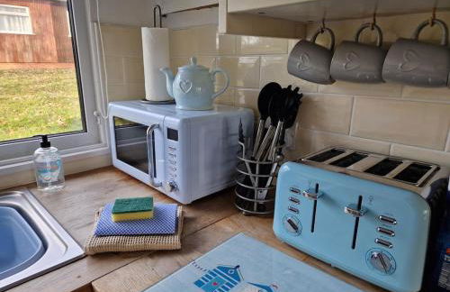 Dartmouth Caldon Holiday Chalet Sleeps 4 wifi elec inc Pets welcome - Foto 8