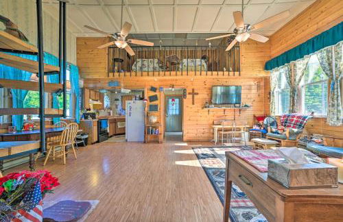 Petoskey Schoolhouse in Countryside Setting! - Foto 6