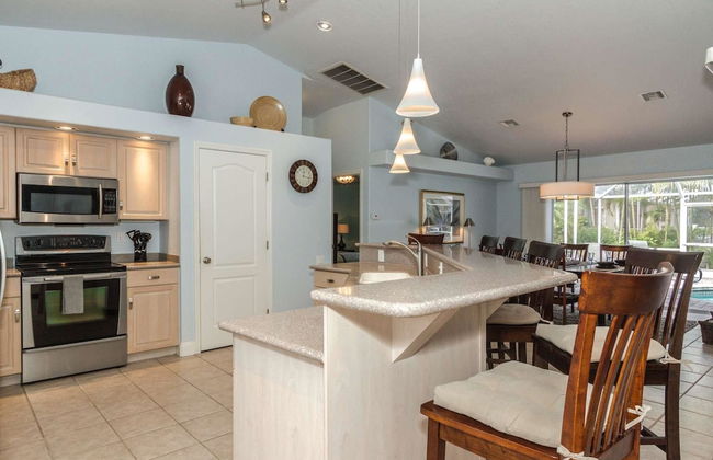 SW Cape Coral Vacation Home - Photo 9