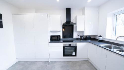 Entire Modern Home with Private Parking for 6/8 Persons - Foto 1