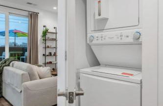 Huge Private Patio with Games & Skyline Views - Foto 23