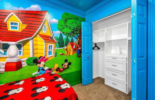 Spacious 7BR Retreat w Pool Game Room - Foto 60