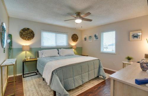 Less Than half Mi to Beach! Hot Tub Haven in Galveston - Foto 11