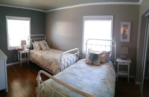 Cowell's Beach Retreat - steps to beach, restaurants, wharf, Boardwalk, shops, fast wifi, surf-in surf-out - Foto 42