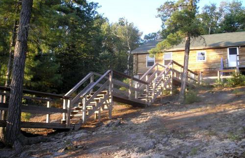 Amazing Lakefront Cabin in the Woodlands near Bangor, Maine - Foto 7